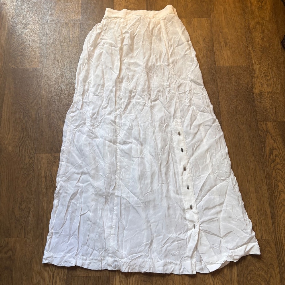 Vintage 1990's Womens Longhorn Western White Rayon Hardware Long Flowy Skirt
